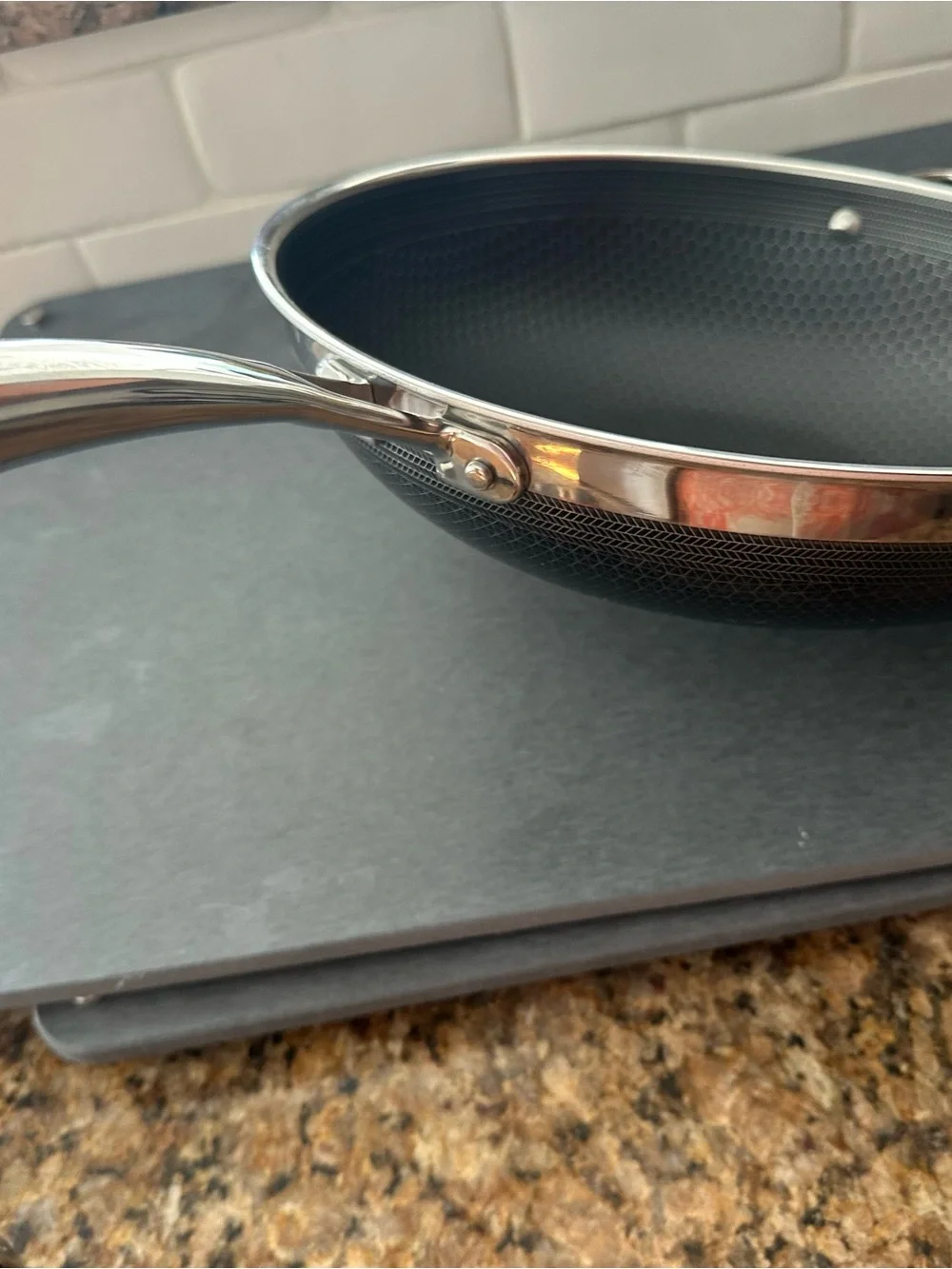 Hexclad 12 inch hybrid Non Black Nonstick Frying Pan Honeycomb Surface. No lid